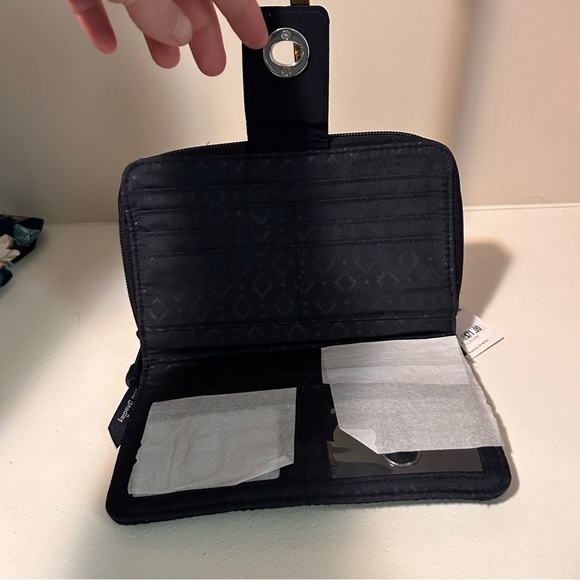 Vera Bradley RFID Turnlock Wallet in "Merry Mischief Snow Day" Embroidered - Picture 4 of 8